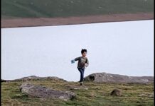 An expedition to find a site to build a new city